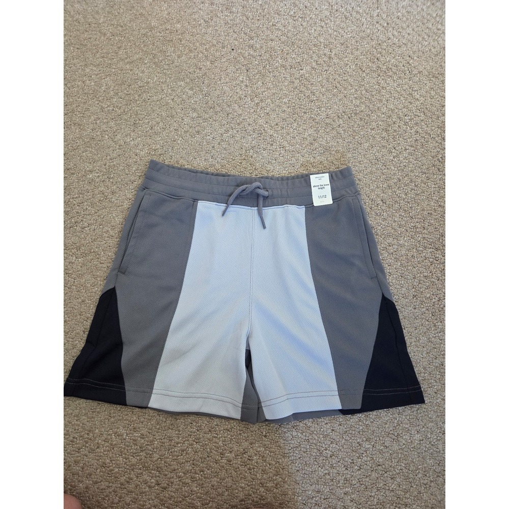 Abercrombie kids shorts size 11/12‎